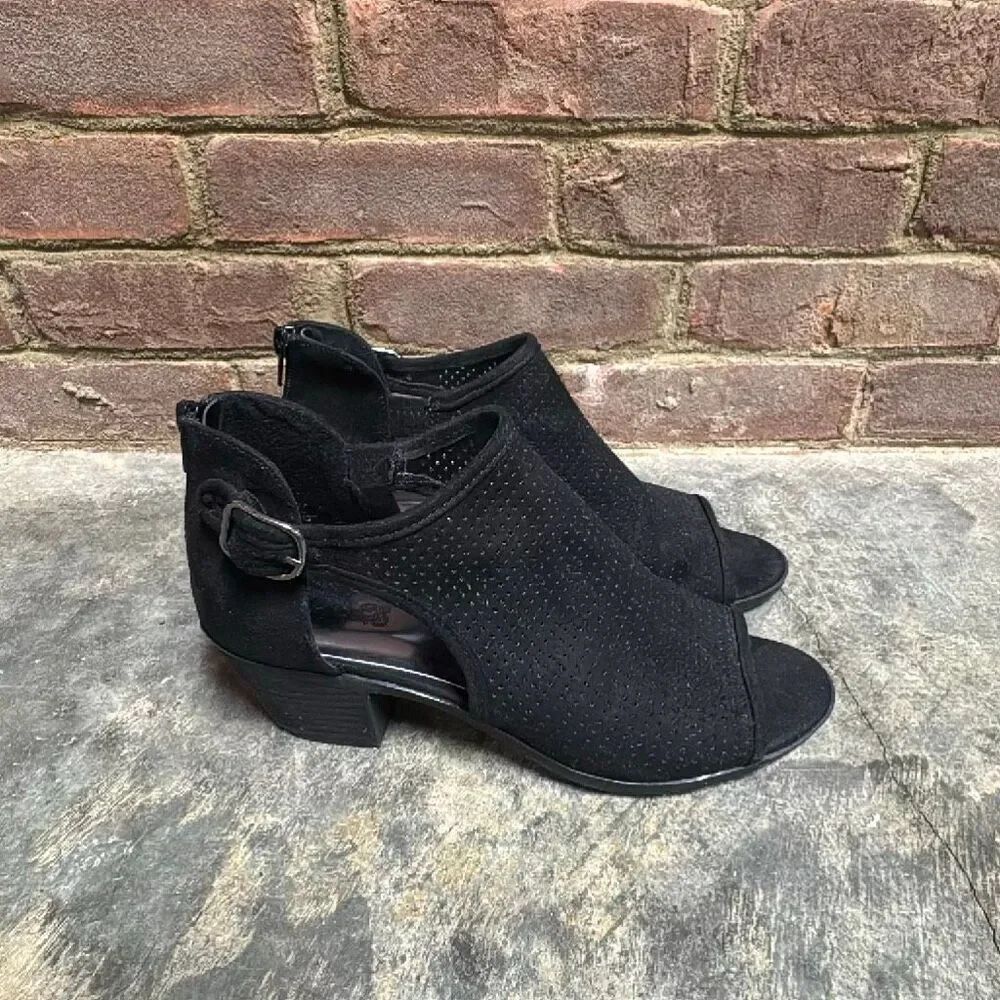 Carlos Womems Black Suede Open Toe Heeled Bootie Sz 9